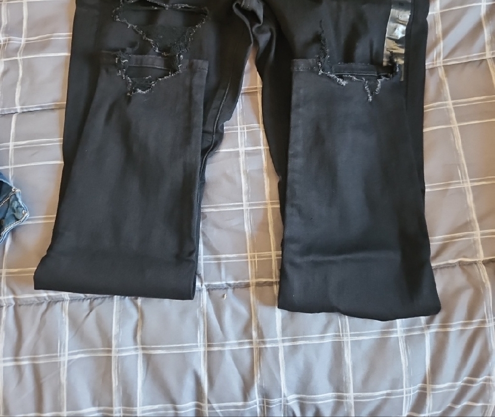 Women's Black Jeans - Picture 7 of 7